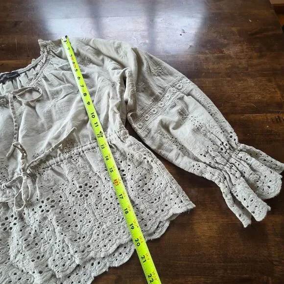 ✨ On Twelfth Sage Eyelet Tie-Front Peplum Blouse Boho Cottagecore S 100% Cotton - Picture 6 of 7